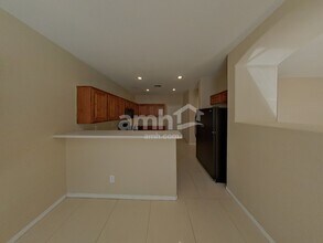 6275 Dartington Hall St in Henderson, NV - Foto de edificio - Building Photo