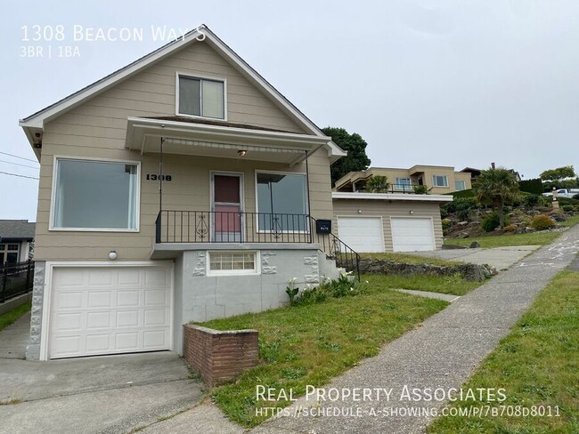 property at 1308 Beacon Wy S