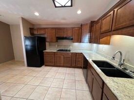 635 S Vía Entrada in Sierra Vista, AZ - Building Photo