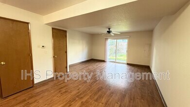 930 S Johnson St in Kennewick, WA - Building Photo - Building Photo