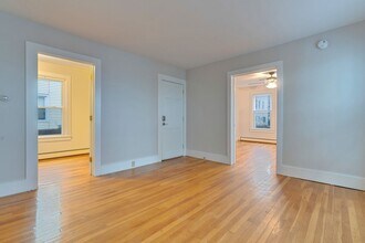 64 Bacon St in Biddeford, ME - Building Photo - Building Photo