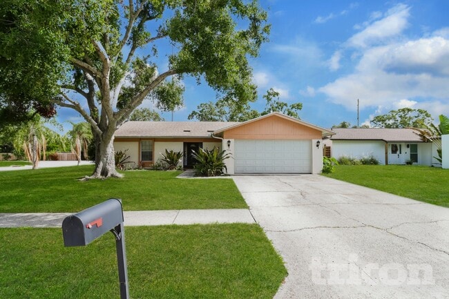 property at 1906 Radcliffe Dr N