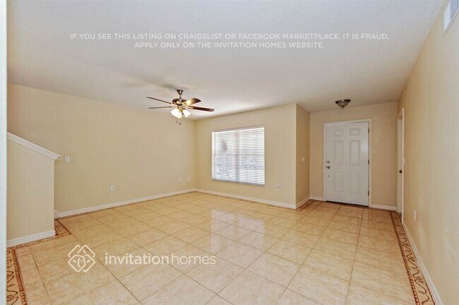 1318 Casa Bonita Ave in Ruskin, FL - Foto de edificio - Building Photo