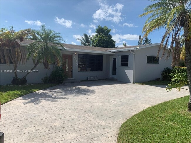 9730 Marlin Rd in Cutler Bay, FL - Building Photo - Building Photo