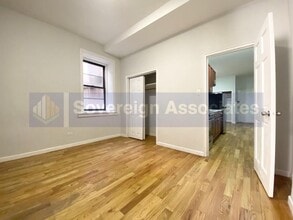 235 W 103rd St, Unit 2B in New York, NY - Building Photo - Building Photo
