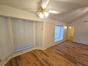 10906 Maple Rock Dr in Humble, TX - Building Photo - Building Photo