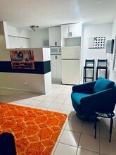 1240 NE 12th Ave in Fort Lauderdale, FL - Building Photo - Building Photo