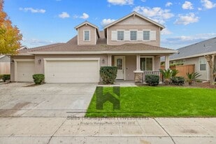 3169 Brickfield Ave in Tulare, CA - Building Photo