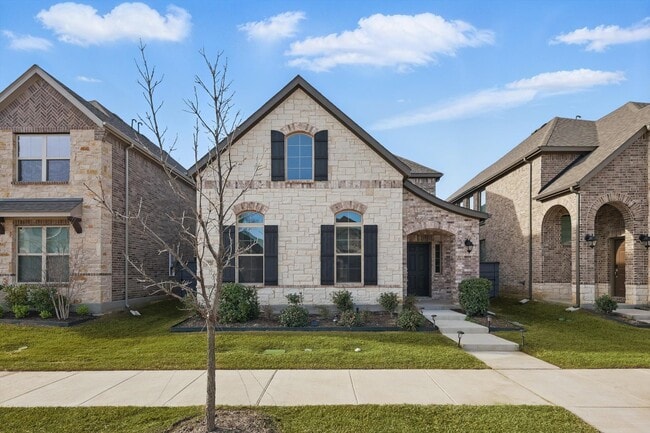 property at 1720 Blakely Pl