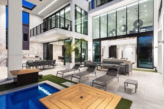 1400 Bayview Dr in Fort Lauderdale, FL - Building Photo - Building Photo