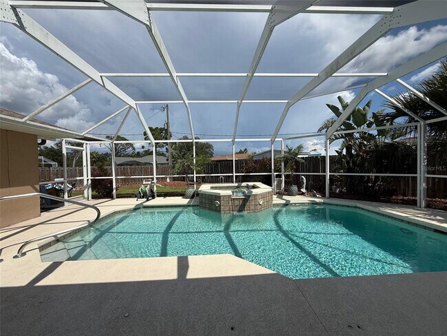 17315 Sabrina Cir in Port Charlotte, FL - Building Photo - Building Photo