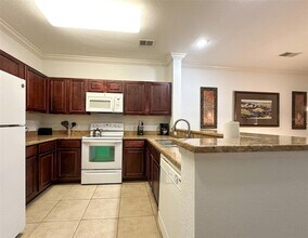 1351 Tuscan Terrace, Unit 8206 in Davenport, FL - Building Photo - Building Photo