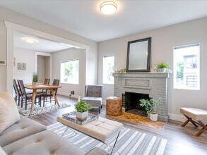 7302-7311 11th Ave NE in Seattle, WA - Building Photo - Building Photo