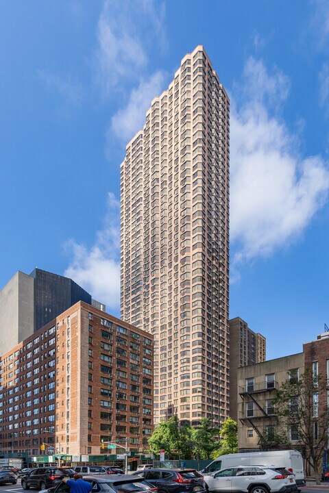 245 E 39th St in New York, NY - Foto de edificio