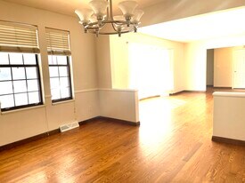 7065 E Princeton Ave in Denver, CO - Building Photo