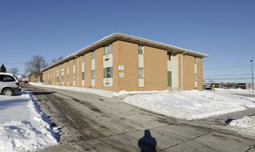 5211-5305 52nd St in Kenosha, WI - Building Photo - Building Photo