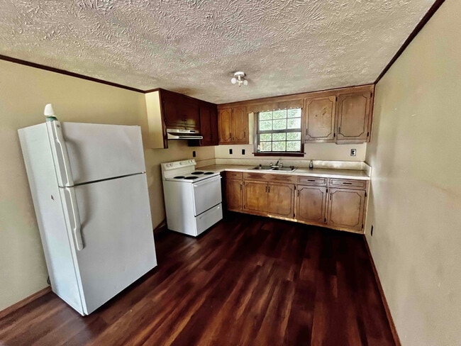 576 Halbert Heights Rd in Brookhaven, MS - Building Photo - Building Photo