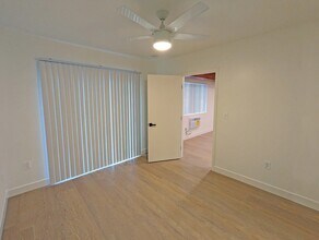 12716 Venice Blvd., Unit 10 in Los Angeles, CA - Building Photo - Building Photo