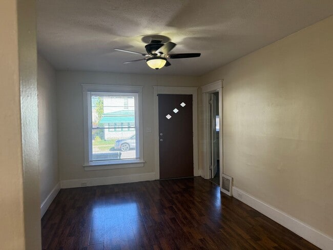 1147 W 22nd St in Erie, PA - Building Photo - Building Photo