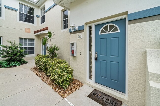 10921 Oak Island Rd in Bonita Springs, FL - Building Photo - Building Photo