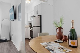 1200 Ocean Dr in Miami Beach, FL - Building Photo - Building Photo