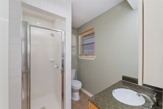 4118 Donna Lynn Dr in Houston, TX - Foto de edificio - Building Photo