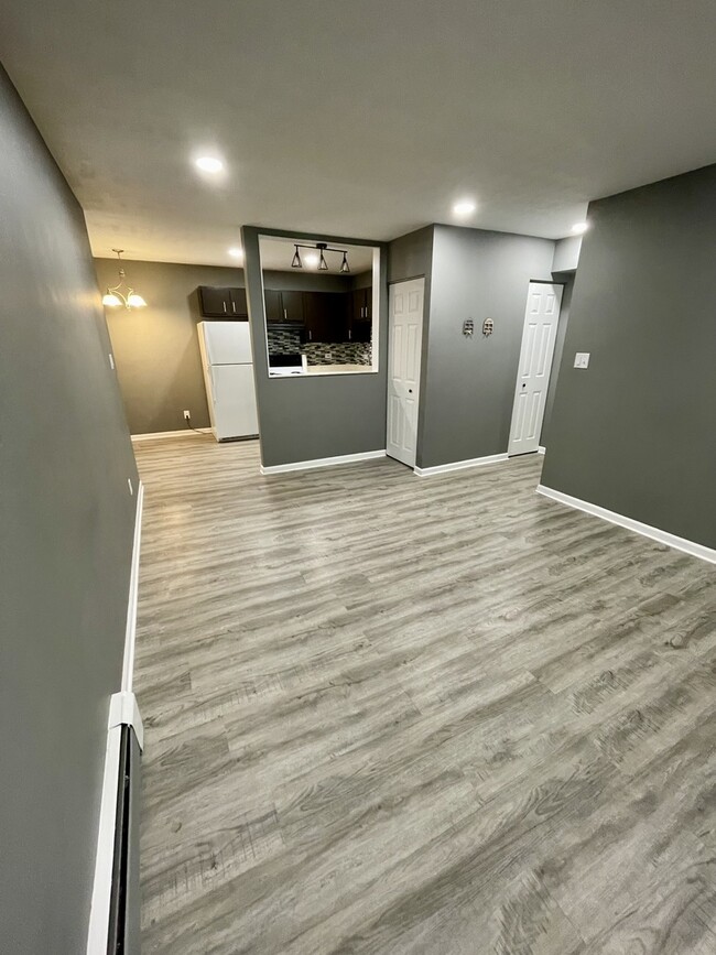 2100 Light Road in Oswego, IL - Building Photo - Building Photo