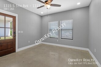 1315 S 5th Ave in Denison, TX - Foto de edificio - Building Photo