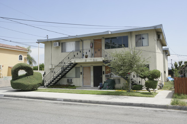 3142-3144 La Madera Ave in El Monte, CA - Foto de edificio - Building Photo