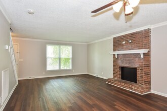 265 Clearlake Dr W in Nashville, TN - Building Photo - Building Photo
