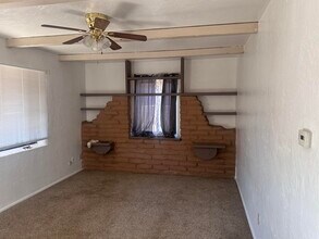 207 Vermont St NE in Albuquerque, NM - Building Photo - Building Photo