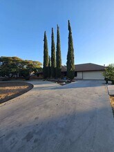 7742 Oxford Ave in Hesperia, CA - Building Photo - Building Photo