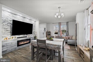 1901 Graymount Way in Edgewood, MD - Building Photo