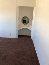 4555 E Carson St, Unit 4555.5 East Carson Street in Long Beach, CA - Building Photo - Building Photo