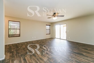 43778 Bedford Dr in Maricopa, AZ - Building Photo - Building Photo