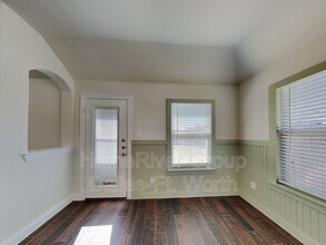 11200 Glover Ln in Aubrey, TX - Building Photo - Building Photo