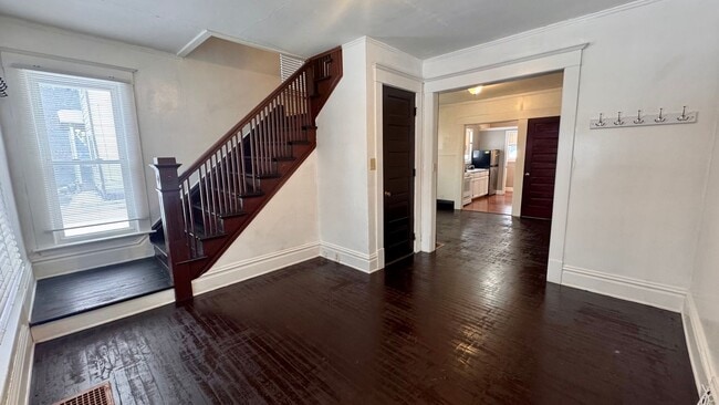 633 Livingston Ave NE in Grand Rapids, MI - Building Photo - Building Photo