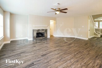 28618 Hidden Cove Dr, Unit 311 in Magnolia, TX - Building Photo - Building Photo