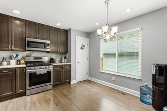 6930 Avery Rd in Dublin, OH - Building Photo - Building Photo