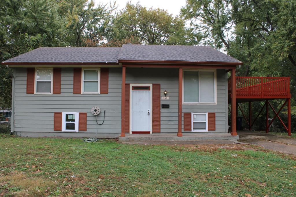 8511 E 91 St in Kansas City, MO - Building Photo
