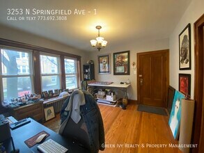 3253 N Springfield Ave in Chicago, IL - Building Photo - Building Photo
