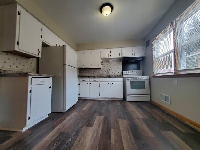 4054 N 85th St in Milwaukee, WI - Building Photo - Building Photo