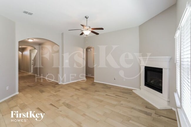 14541 Serrano Ridge Rd in Haslet, TX - Foto de edificio - Building Photo