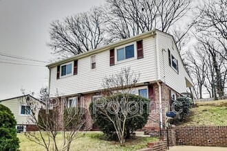 7422 Parkwood St in Hyattsville, MD - Building Photo - Building Photo