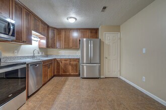 135 Clover Valley Cir in Blacksburg, VA - Building Photo - Building Photo