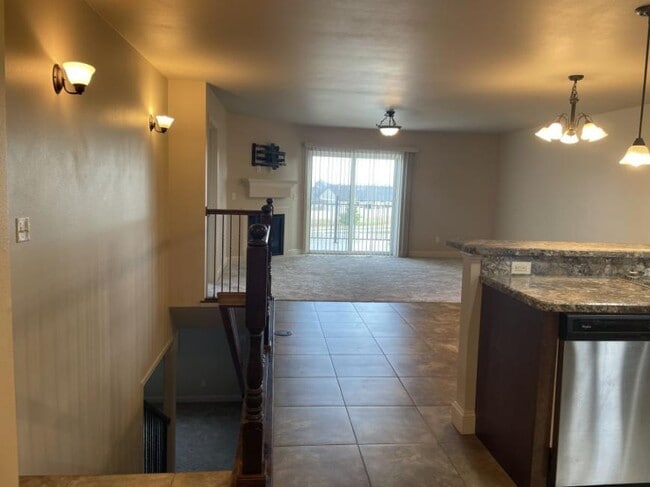 6430 Southern Bluffs Ln in Billings, MT - Building Photo - Building Photo