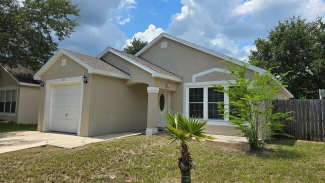 333 Rollins Dr in Davenport, FL - Building Photo - Building Photo