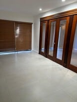 7900 Camino Cir, Unit 1st floor in Miami, FL - Building Photo