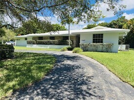 7485 SW 126th St in Miami, FL - Building Photo