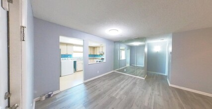 417 NE 17th Ave, Unit 201 in Boynton Beach, FL - Building Photo - Building Photo